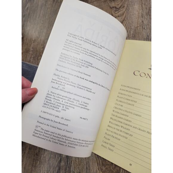 Native Florida Plants: Low Maintenance Landscaping and Gardening Paperback Book - Picture 4 of 5